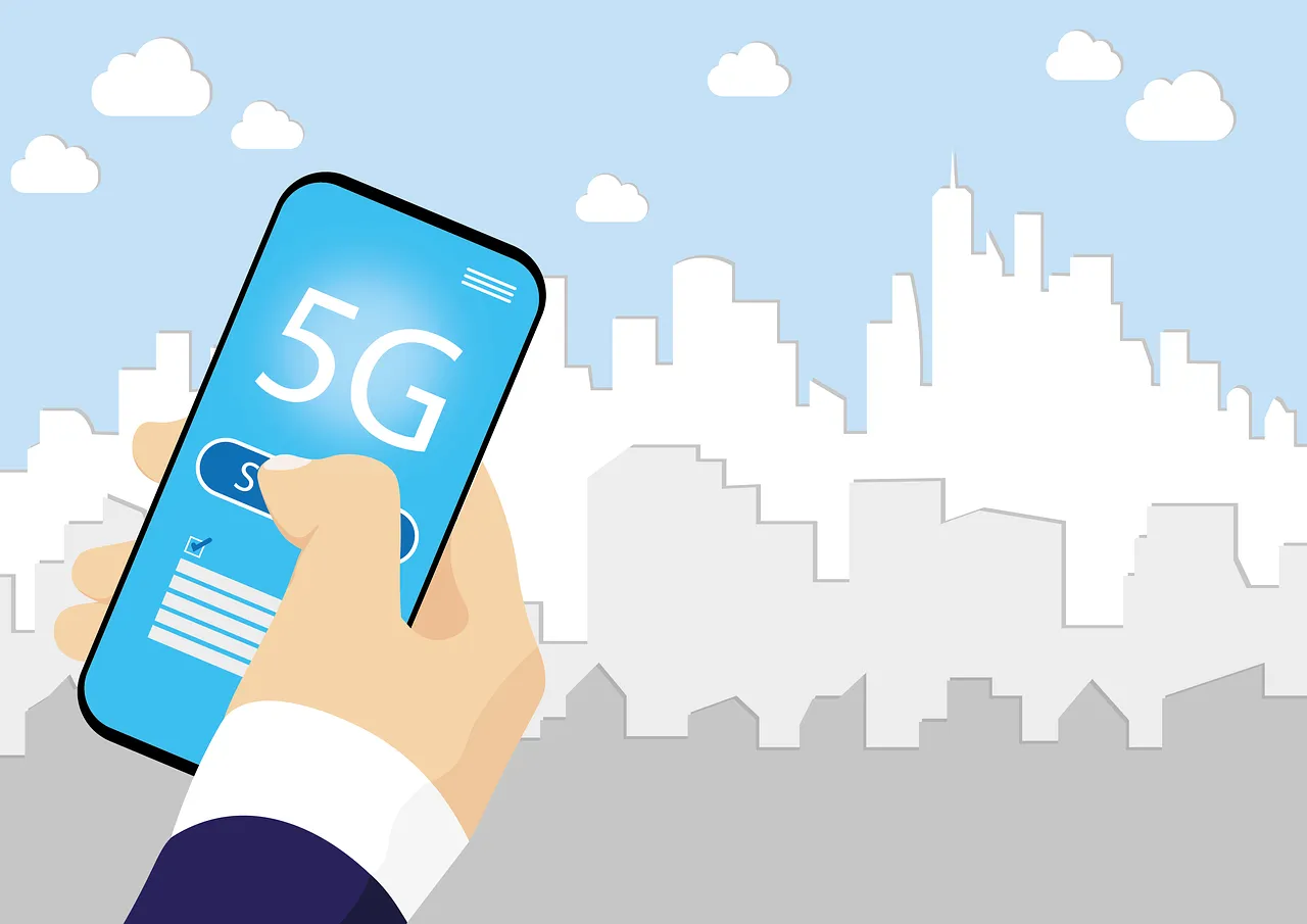 5G Cellphone in City