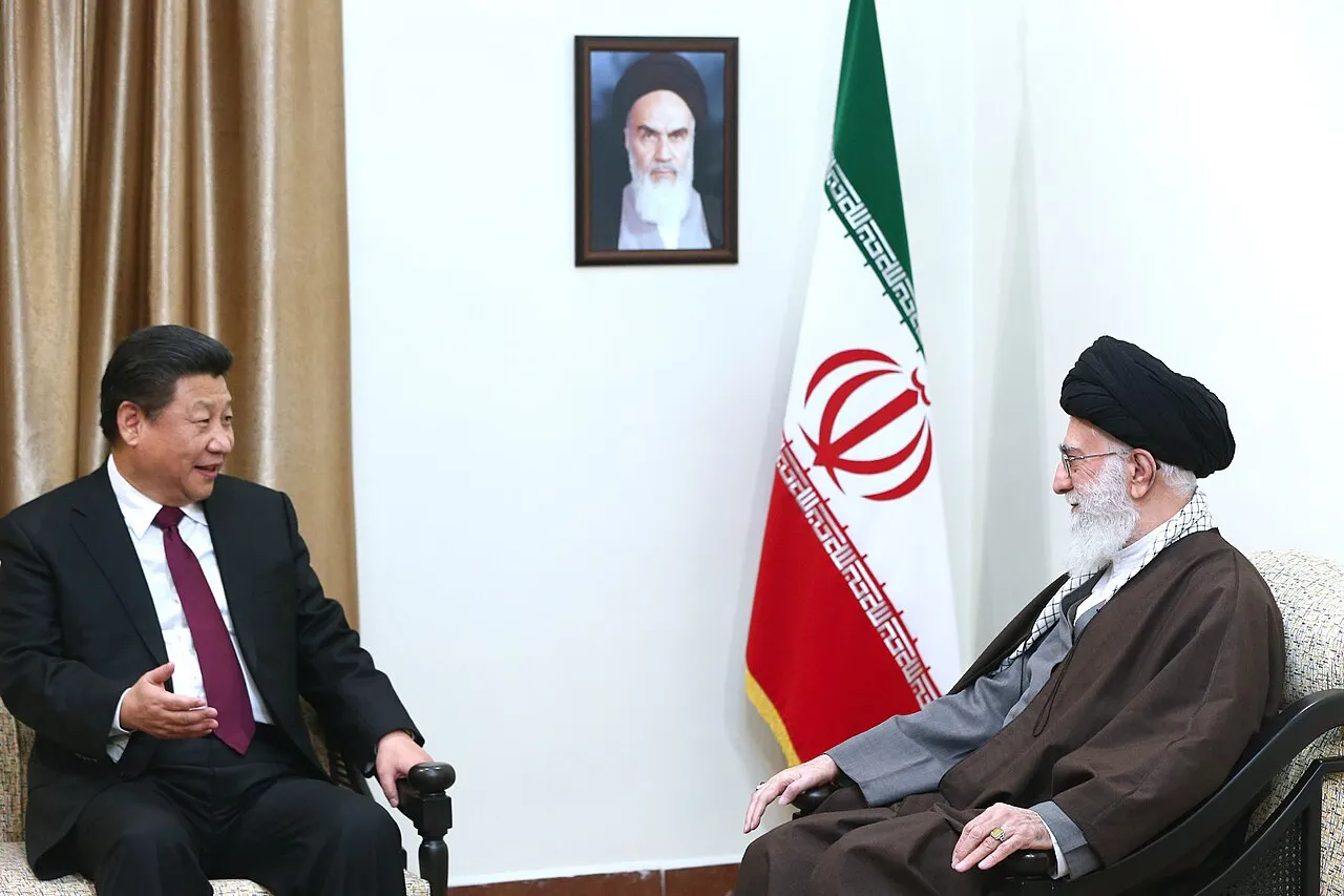 China - Iran - Ali_Khamenei_met_with_Xi_Jinping_in_Tehran_2016_(7)