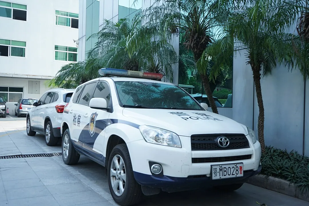 China - Police SUV - Peoples Police - 1080px-PP_StW_鄂MB028警@1