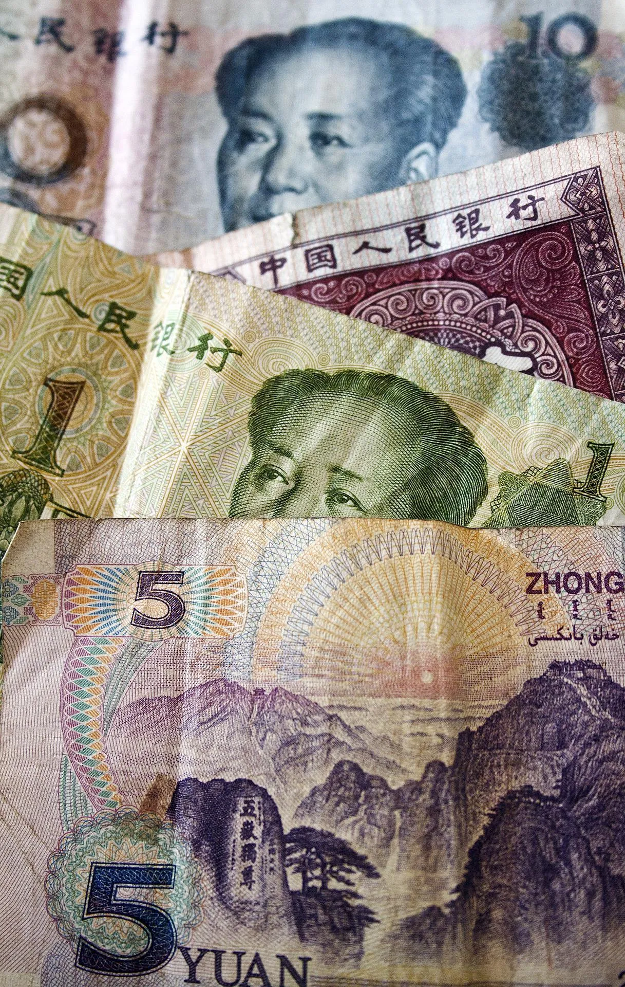 "China’s Village Bank Collapses Could Cause Dangerous Contagion" By CWP Alum Zongyuan Zoe Liu