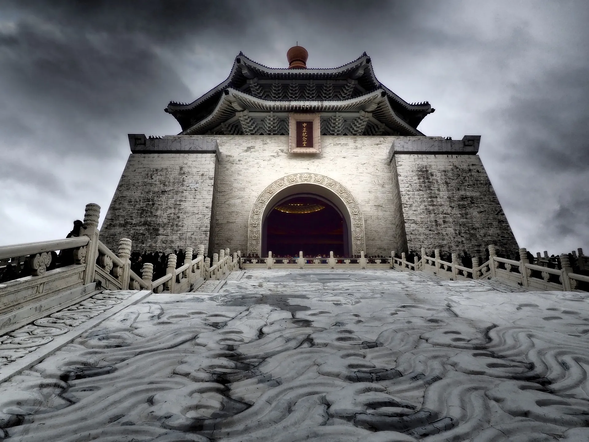 National Chiang Kai-shek Memorial Hall 國立中正紀念堂