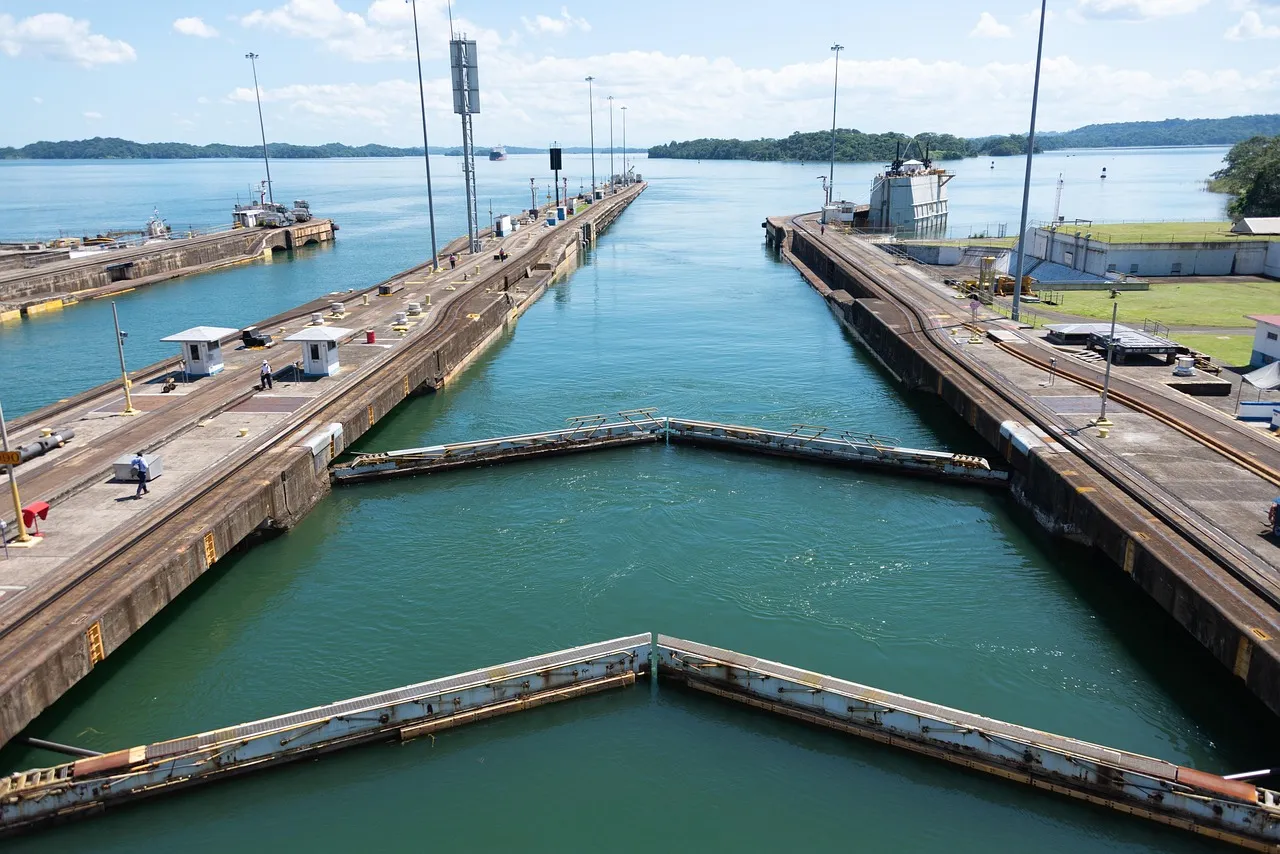 IP25026 | American Consortium’s Purchase of Hong Kong-Owned Port Terminals Has Implications Far Beyond Panama
