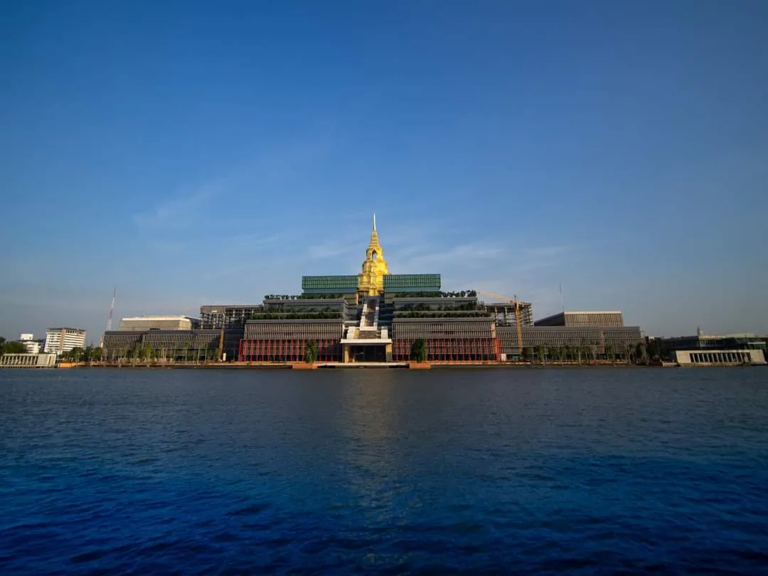 Thailand - Sappaya-Sapasathan, the current Parliament House of Thailand - Thai_parliament