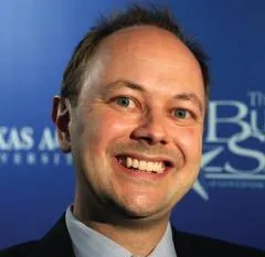 William J Norris